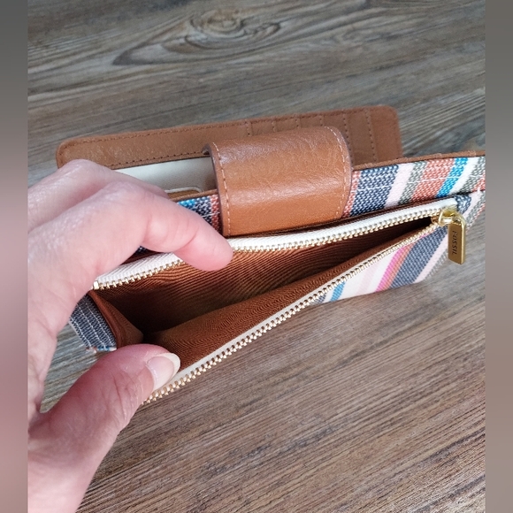 Fossil Wallet with Multi Colored Striped Design - Picture 6 of 6